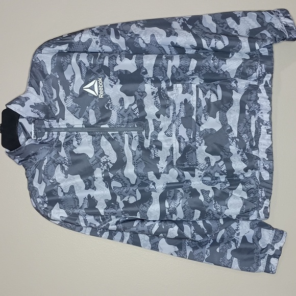 Reebok Quarter Zip Windbreaker - Picture 4 of 8